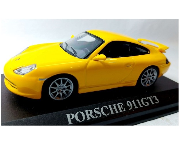 PORSCHE 911 GT3