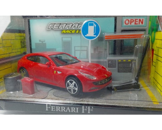 FERRARI FF