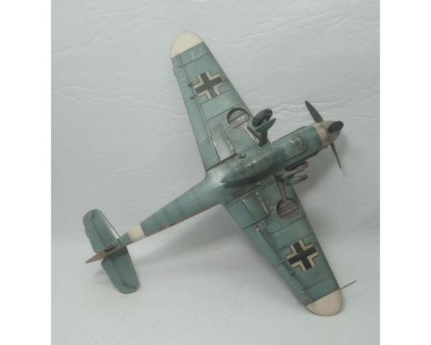 MESSERCHMITT BF-109 F / 14 AMARILLO (MARSEILLE) 1/48