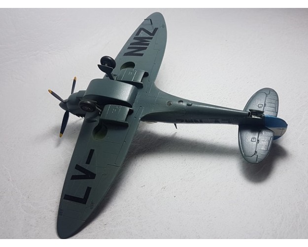 SUPERMARINE SPITFIRE PR.XI LV-NMZ - MORÓN 1947 - 1/72