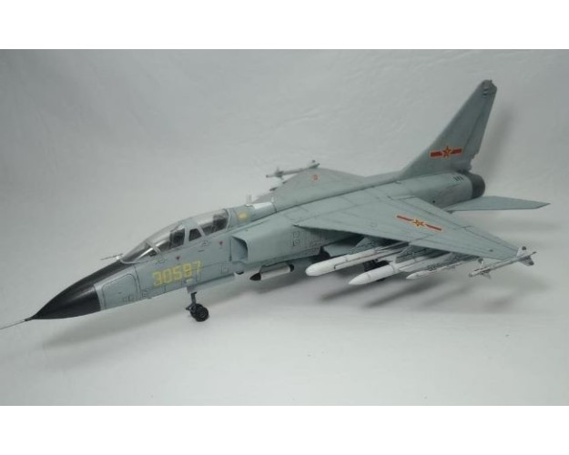 PLA JH-7A FLYING LEOPARD - ESCALA 1/72