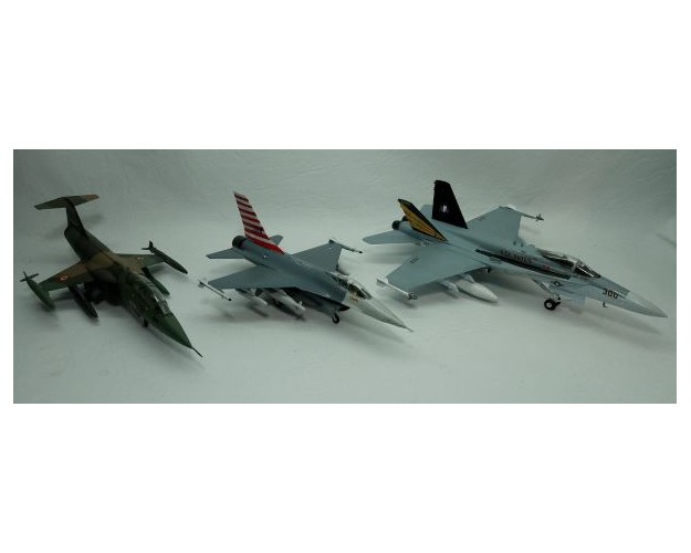 RECATORES AMERICANOS (F-16 / F/A-18 / F-104)