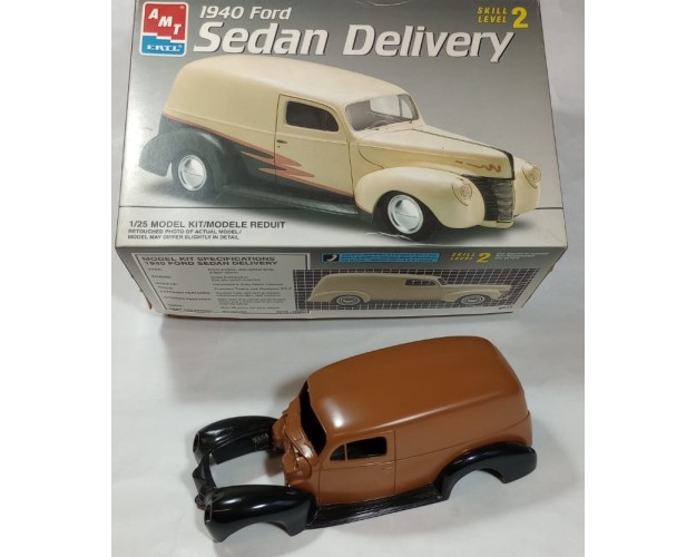 1940 FORD SEDAN DELIVERY 1/25