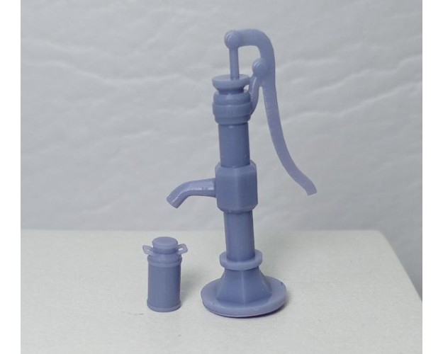 Bomba de agua manual y tarro