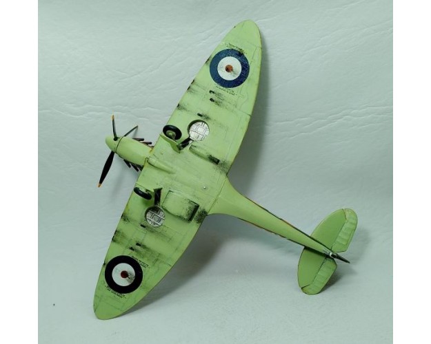 SUPERMARINE SPITFIRE MK.IIa - PILOT OFFICER WILLIAM DUNN - 1/48