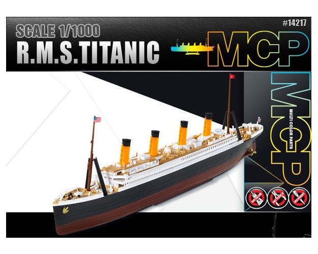 R.M.S. TITANIC 1/1000