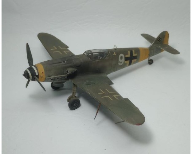 MESSERSCHMITT BF-109 G-10 - 9 BLANCO - 1/48