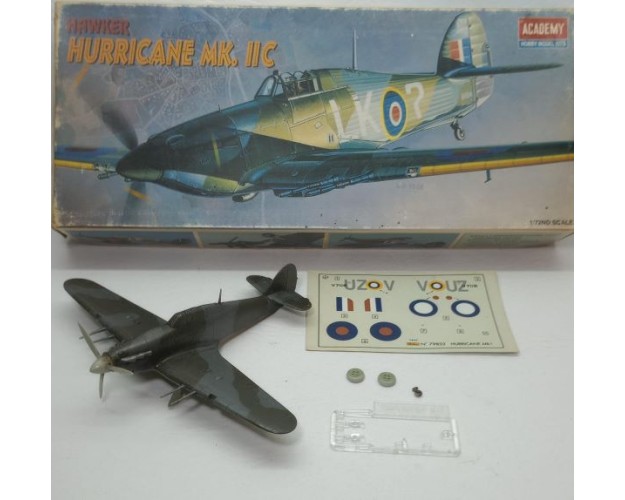 HAWKER HURRICANE MK.IIC 1/72 casi terminado
