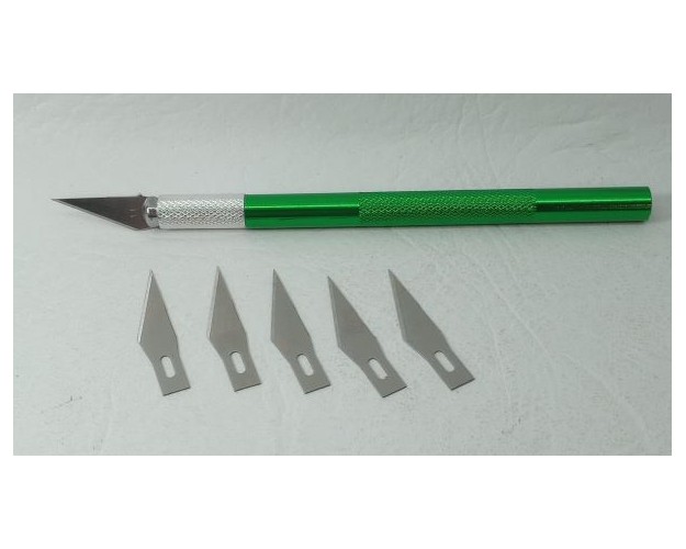 CÚTER DE MANGO DE ALUMINIO