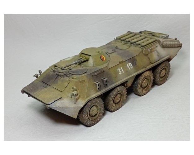 BLINDADO 8x8 PARA TRANSPORTE DE PERSONAL BTR-70