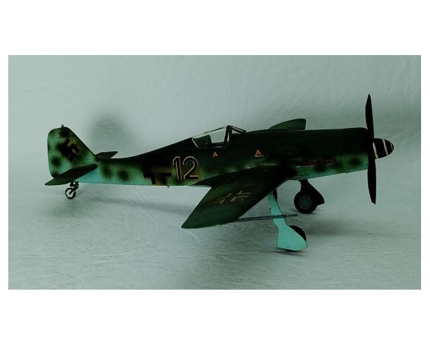 FOCKE-WULF FW-190D - 12 NEGRO - 1/72