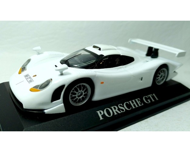 PORSCHE GT1
