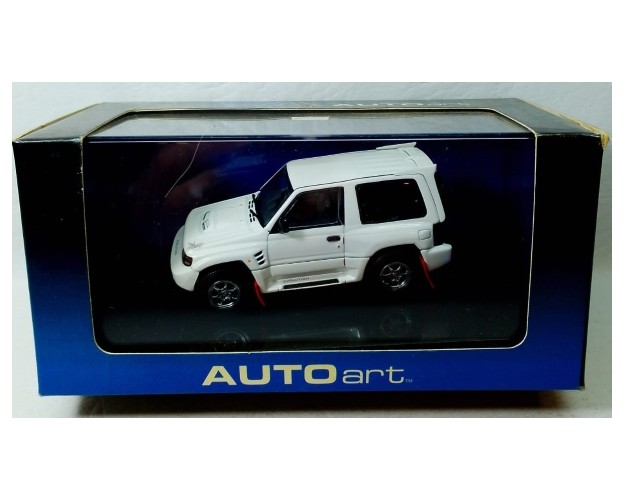 MITSUBISHI PAJERO EVO