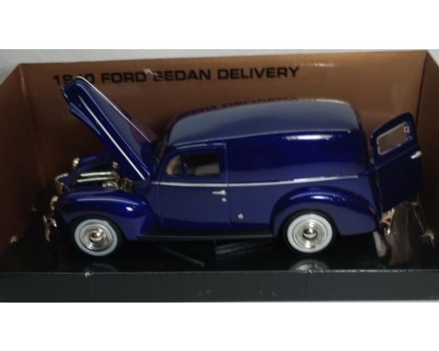 1940 FORD SEDAN DELIVERY