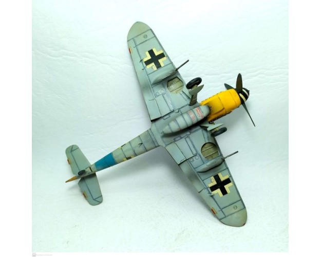 MESSERCHMITT BF-109 G-6 JG54 - 1 AMARILLO 1/48
