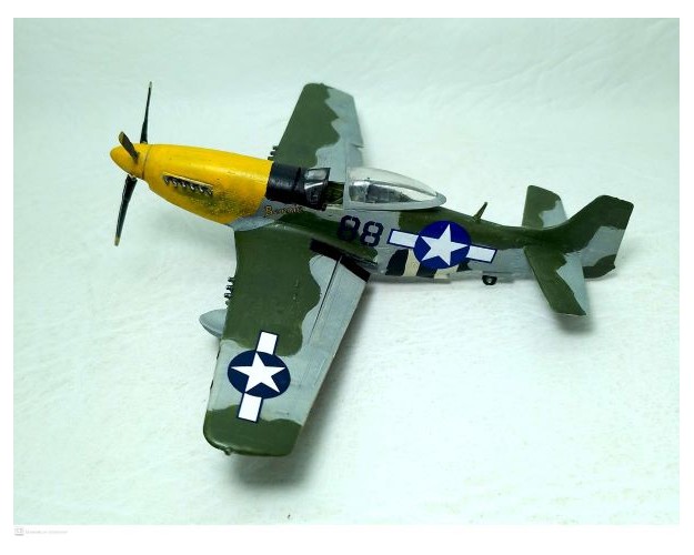 NORTH AMERICAN P-51D MUSTANG - 1/72