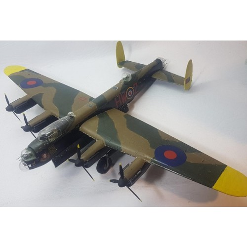 AVRO LANCASTER - 1/72