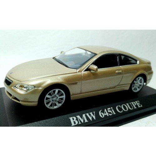 BMW 645i COUPE