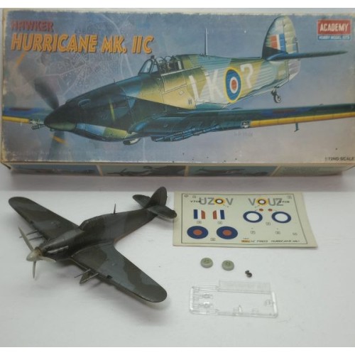 HAWKER HURRICANE MK.IIC 1/72 casi terminado