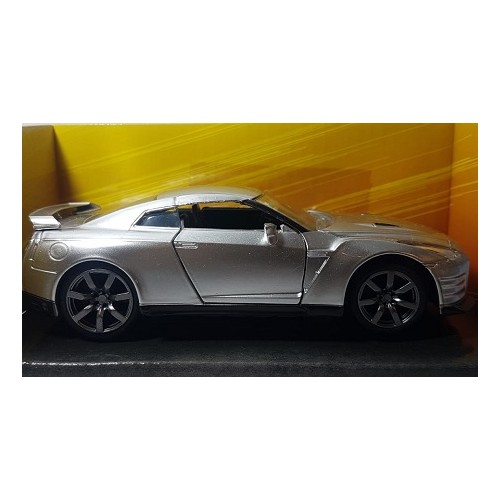 BRIAN'S NISSAN GT-R (R35)