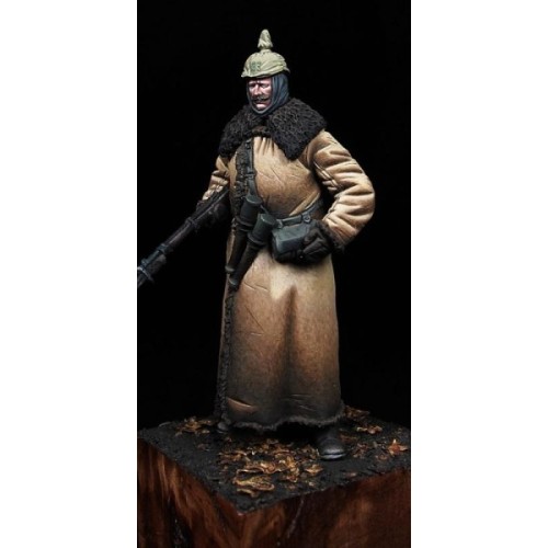 SOLDADO ALEMÁN IGM CON CAPOTE