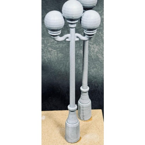 Farola redonda triple