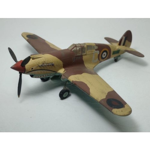 P-40 WARHAWK - 1/72
