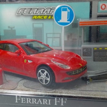 FERRARI FF