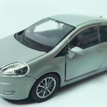 FIAT PUNTO 1/35