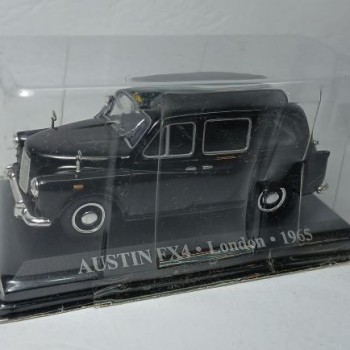 AUSTIN FX4 - LONDON - 1965