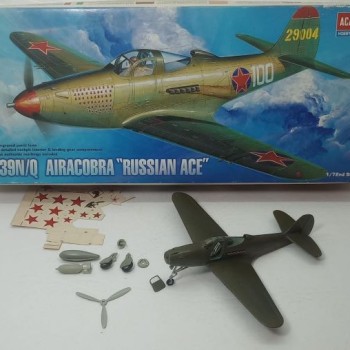 P-39N/Q AIRACOBRA "RUSSIAN ACE" - 1/72 - SEMITERMINADO