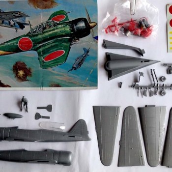 JAPANESE ZERO 1/48 LINDBERG