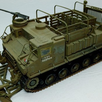 M8A1 CARGO TRACTOR