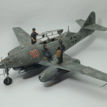 MESSERSCHMITT ME-262 B1- 10 ROJO - 1/48