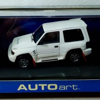 MITSUBISHI PAJERO EVO