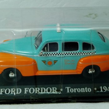 FORD FORDOR - TORONTO -1947